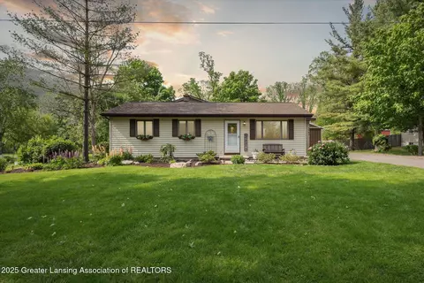 5962 Grace Hwy, Sunfield, MI 48890
