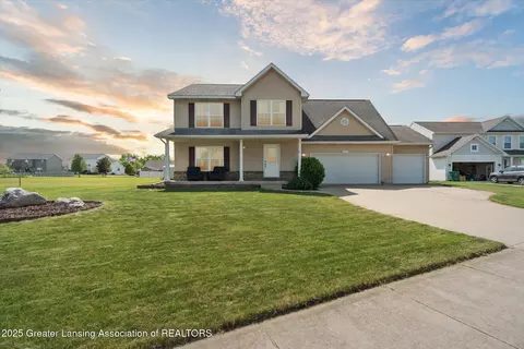 5619 Bittern Dr, Holt, MI 48842