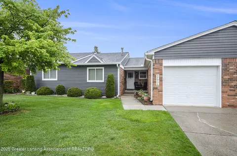 37936 Watkins Dr #32, Sterling Heights, MI 48312