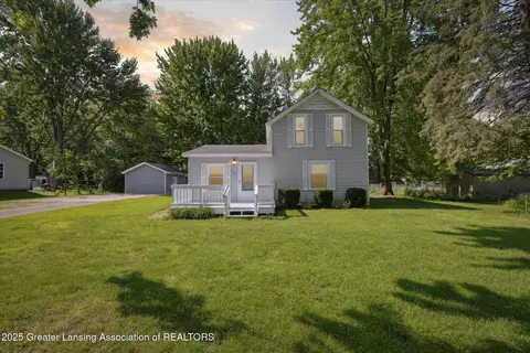 104 Saint Marys St, Corunna, MI 48817