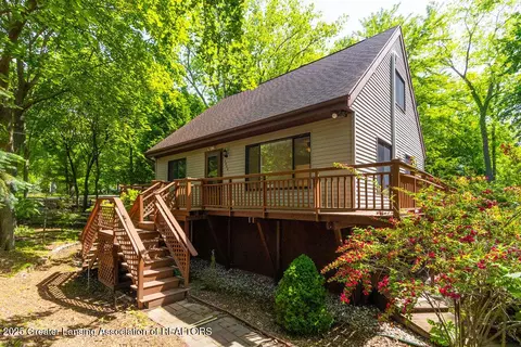 4964 Mohawk Rd, Okemos, MI 48864