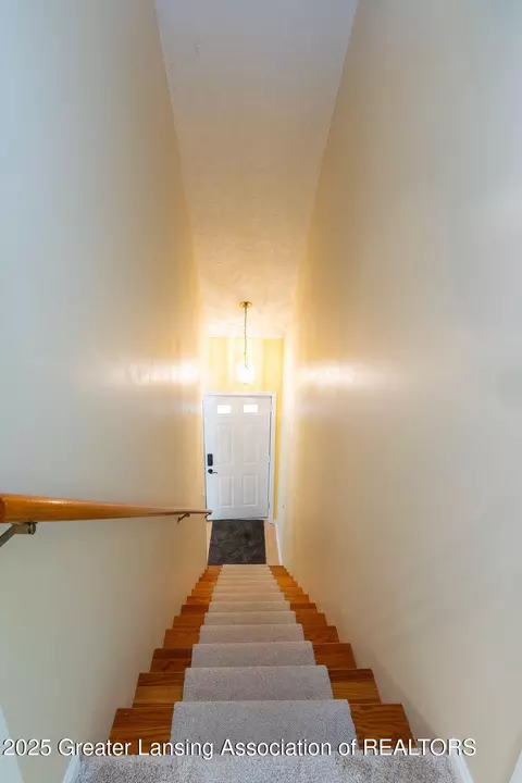 Entry Way - 4964 Mohawk Rd, Okemos, MI 48864 photo 1 of 1