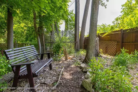 Exterior - 4964 Mohawk Rd, Okemos, MI 48864 photo 3 of 7