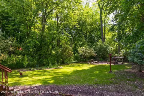 Exterior - 4964 Mohawk Rd, Okemos, MI 48864 photo 2 of 7