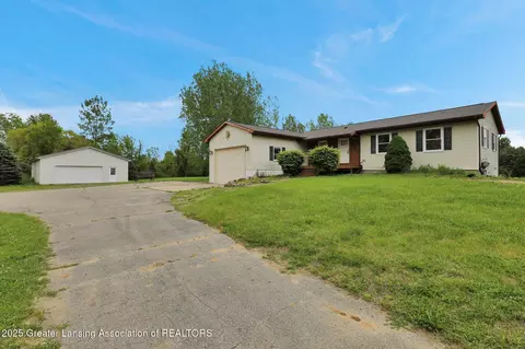 3115 Dietz Rd, Williamston, MI 48895