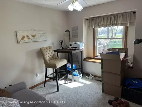 1032 Robins Rd, Lansing, MI 48917 photo 8