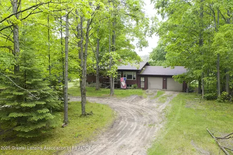 Exterior - 2971 Weaver Rd, Comins, MI 48619 photo 2 of 4