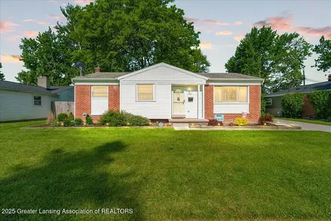 1727 Springfield Ln, Lansing, MI 48912