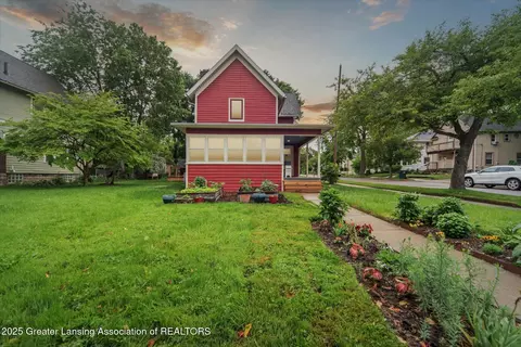 1447 Jerome St, Lansing, MI 48912