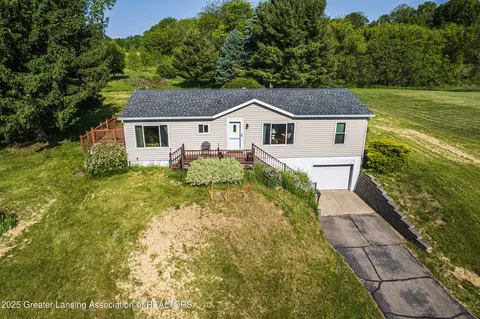 1200 S Michigan Rd, Eaton Rapids, MI 48827