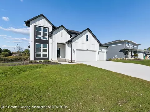 Exterior - 606 Launch Point Dr, Perry, MI 48872 photo 4 of 10