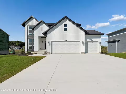 Exterior - 606 Launch Point Dr, Perry, MI 48872 photo 3 of 10