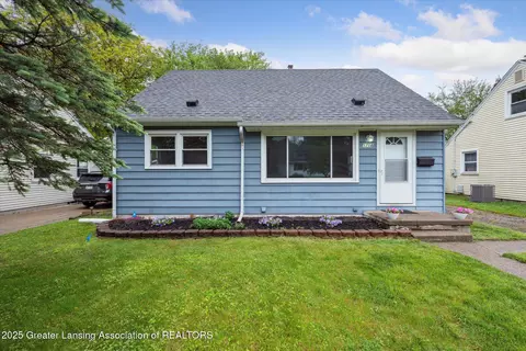 1718 Victor Ave, Lansing, MI 48910