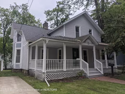 222 N Cochran Ave, Charlotte, MI 48813