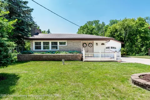 505 W Washington St, Dewitt, MI 48820