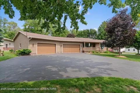 1055 Hull Rd, Mason, MI 48854