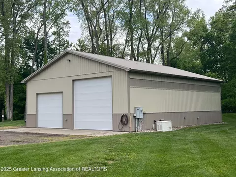 4264 Benjamin Rd, Perry, MI 48872 photo 4