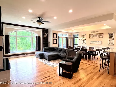 4264 Benjamin Rd, Perry, MI 48872 photo 8