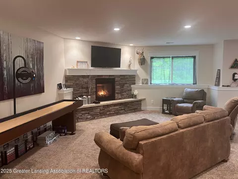 4264 Benjamin Rd, Perry, MI 48872 photo 23