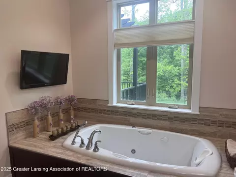 4264 Benjamin Rd, Perry, MI 48872 photo 16