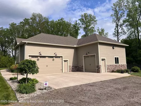 4264 Benjamin Rd, Perry, MI 48872 photo 3