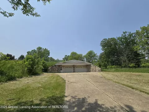 6322 Springport Rd, Eaton Rapids, MI 48827