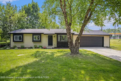 1808 Cadillac Ave, Lansing, MI 48917