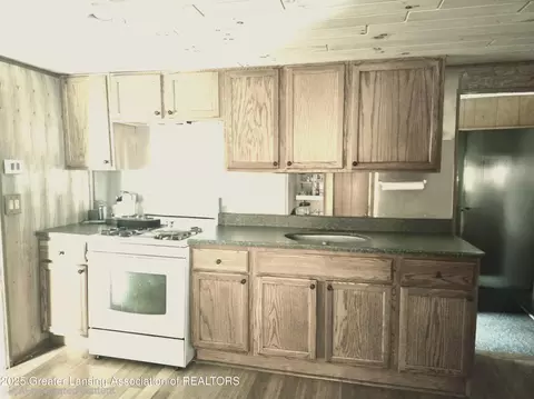 Kitchen - 6574 Sawmill Rd, Harrison, MI 48625 photo 3 of 3