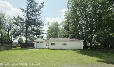 6574 Sawmill Rd, Harrison, MI 48625