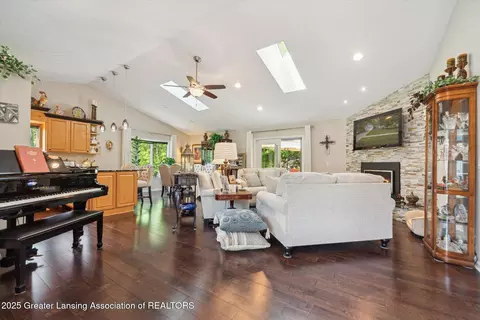 Other - 304 Williamsburg Rd, Lansing, MI 48917 photo 5 of 18