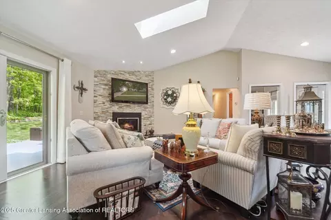 Other - 304 Williamsburg Rd, Lansing, MI 48917 photo 6 of 18