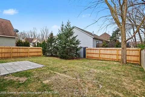 Exterior - 7822 Forestview Dr, Haslett, MI 48840 photo 5 of 5