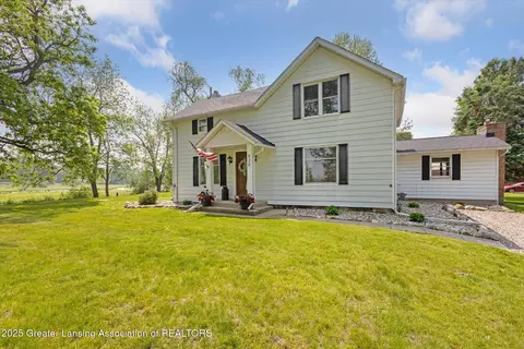 Exterior - 820 Barry Rd, Haslett, MI 48840 photo 8 of 8