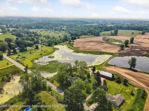View/Area - 820 Barry Rd, Haslett, MI 48840 photo 6 of 10