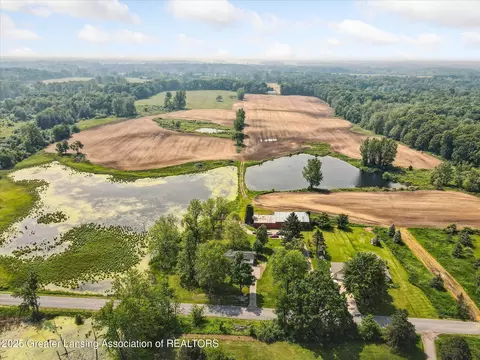 View/Area - 820 Barry Rd, Haslett, MI 48840 photo 5 of 10