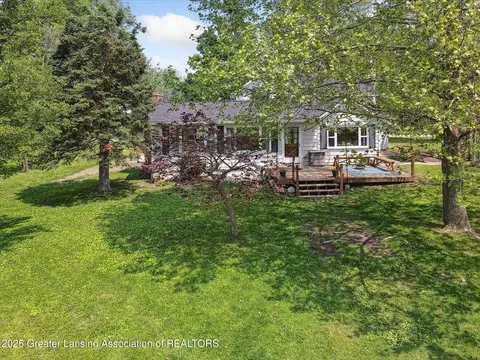Exterior - 820 Barry Rd, Haslett, MI 48840 photo 7 of 8