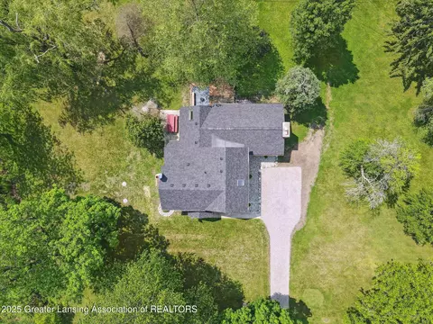 View/Area - 820 Barry Rd, Haslett, MI 48840 photo 8 of 10