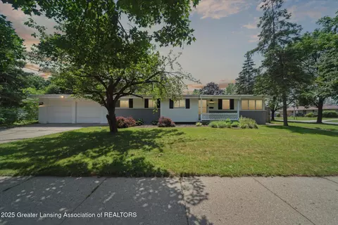 2404 Hopkins Ave, Lansing, MI 48912