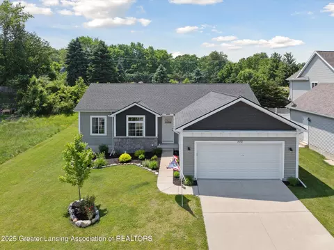 14192 Mulholland Dr, Bath, MI 48808 photo 3
