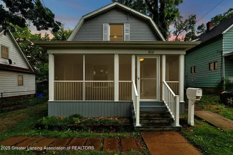 908 Larned St, Lansing, MI 48912