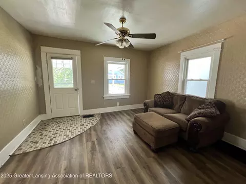 Living - 1806 Ada St, Lansing, MI 48910 photo 2 of 2