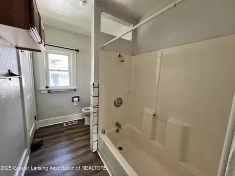 Bath - 1806 Ada St, Lansing, MI 48910 photo 1 of 2