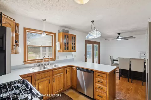 921 Ives Rd, Mason, MI 48854 photo 22