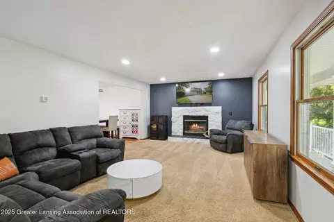 921 Ives Rd, Mason, MI 48854 photo 10