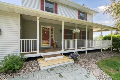 921 Ives Rd, Mason, MI 48854 photo 7