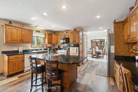 2020 Sunset Dr, Owosso, MI 48867 photo 21