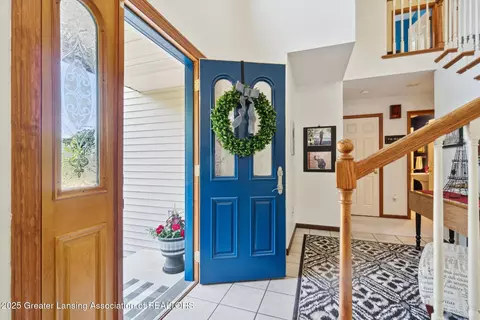 2020 Sunset Dr, Owosso, MI 48867 photo 9