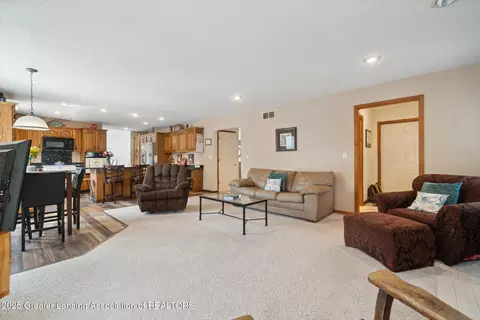 2020 Sunset Dr, Owosso, MI 48867 photo 18