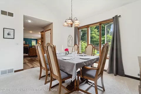 2020 Sunset Dr, Owosso, MI 48867 photo 16