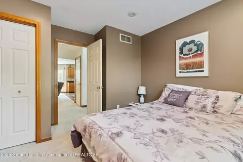 2020 Sunset Dr, Owosso, MI 48867 photo 36